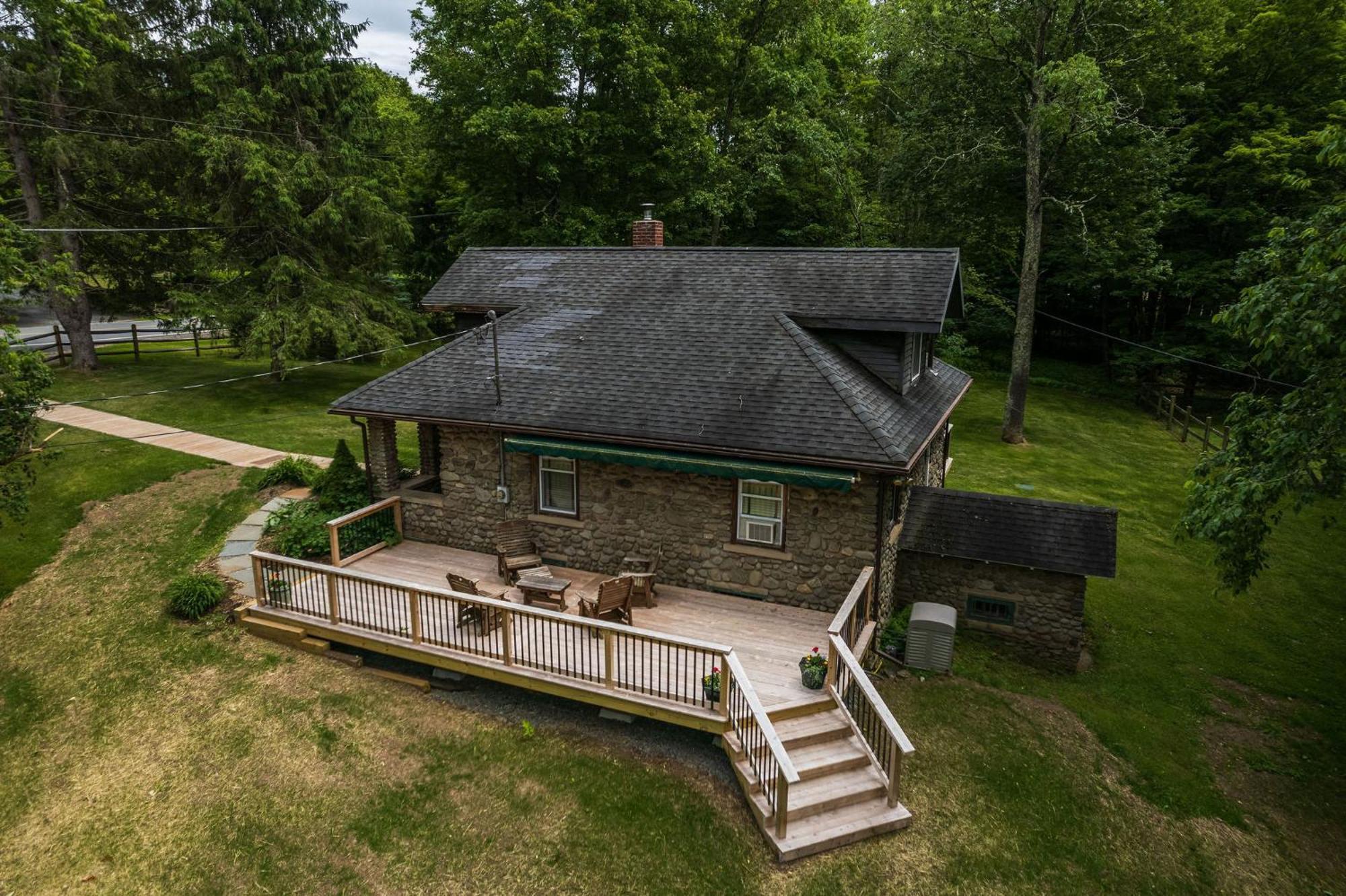 Antrim Streamside Hotel Livingston Manor Exterior foto