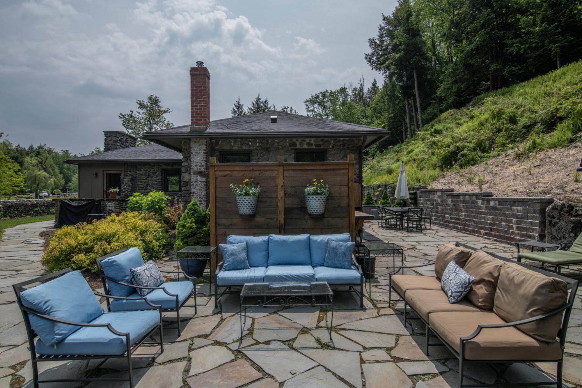 Antrim Streamside Hotel Livingston Manor Exterior foto